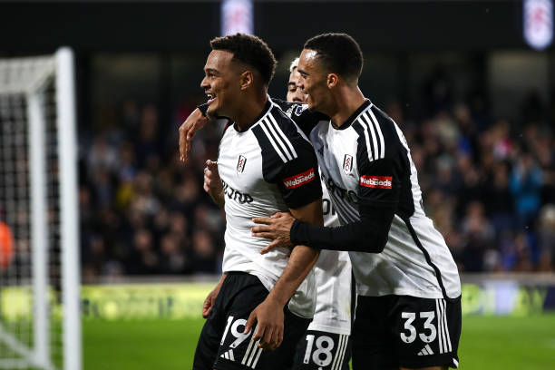 探索更衣室 探索更衣室