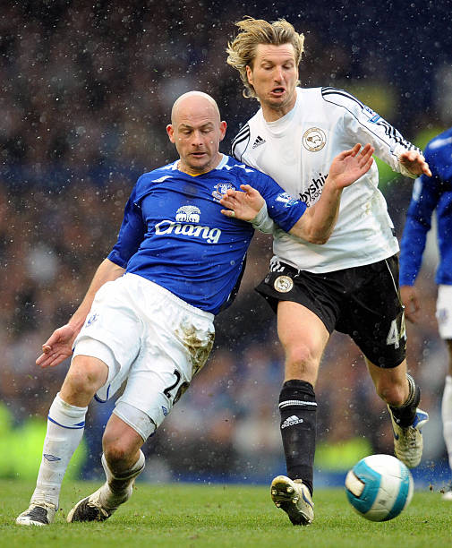 马尔蒂尼的 马尔蒂尼的